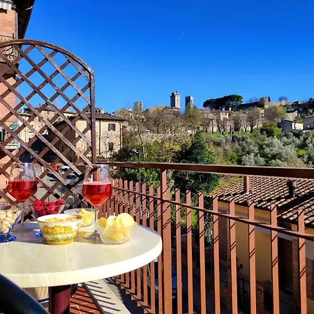 Lovely Balcony San Gimignano